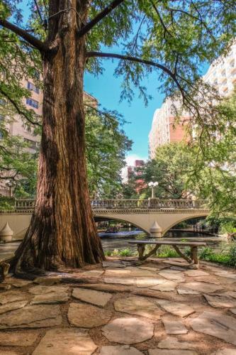 Apartamento Best Location Near Riverwalk! 1br Apt W/ Parking