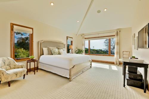 #8080 - Seaview Sanctuary Five-bedroom Holiday Home