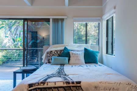 Villa Breathtaking Harbor Views-spacious Luxury!