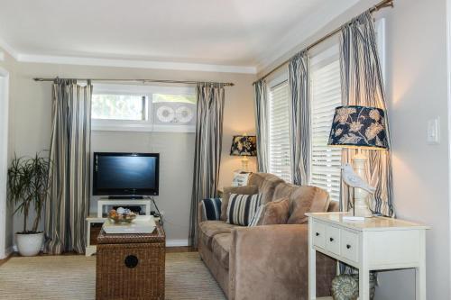 La Jolla Cottage