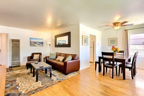 #419 - Windansea Hideaway Three-bedroom Holiday Home