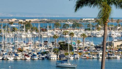 Yacht Sailors Paradise In Point Loma