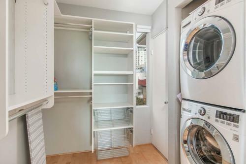 Two-bedroom, Two-and-a-half Bath Apt In Little Italy