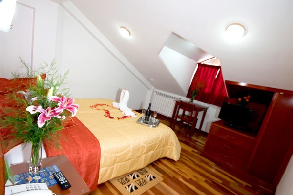 Hotel Kenamari