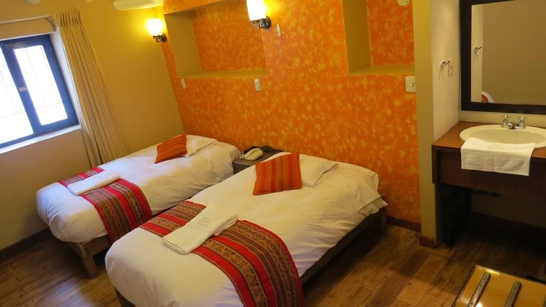 Hostal Illapa Hostel