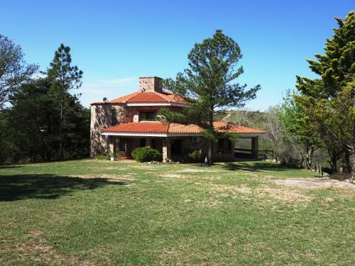 Refugio De Piedra