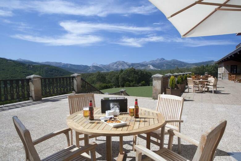 Hotel Parador De Cervera