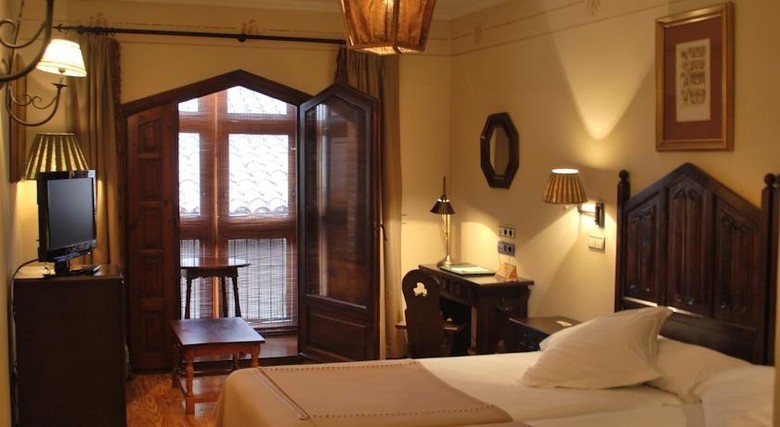 Hotel Parador De Olite