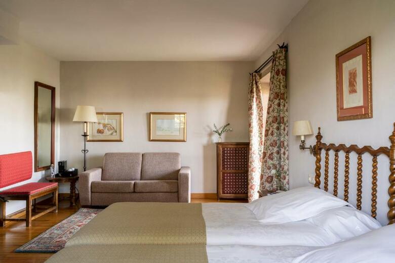 Hotel Parador de Ver�n