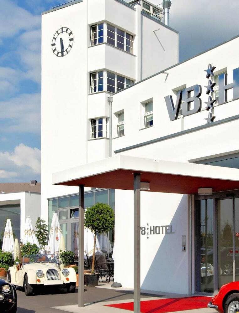 V8 Hotel Classic Motorworld Region Stuttgart