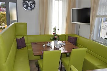 Business Hotel