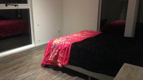 Lodge Casa Moderna En El Bosque Y Monta�a