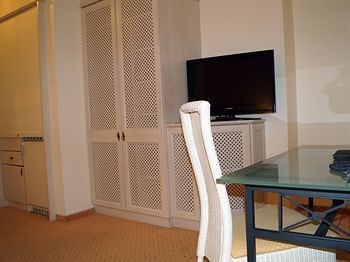 Entr�e Gro� Borstel Garni Hotel