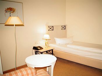Entr�e Gro� Borstel Garni Hotel