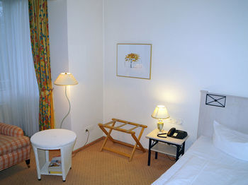 Entr�e Gro� Borstel Garni Hotel