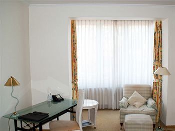 Entr�e Gro� Borstel Garni Hotel