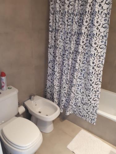 Apartamento Frente Al R�o