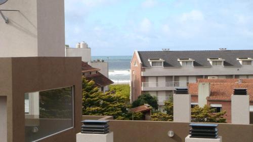 Apartamento Pinamar Alquilo Depto A 150 Mts Del Mar