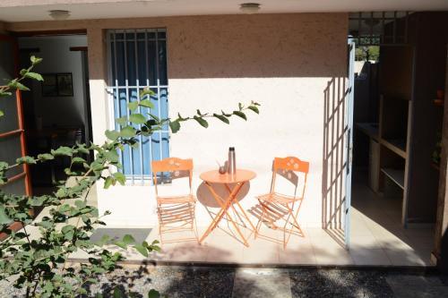 Casa Entera Con 2 Piezas
