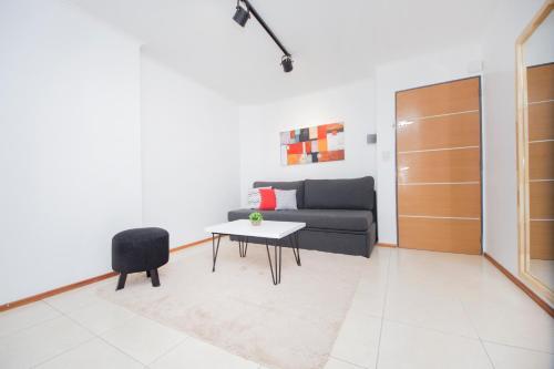 Ambrosio Olmos Apartment X38