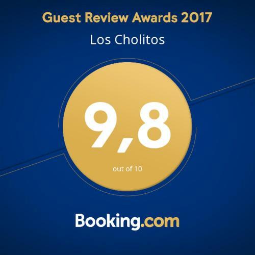 Los Cholitos