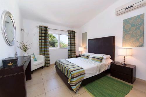Villa Os Pinheiros