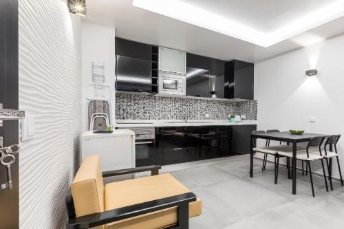 Belavista Apartment 214