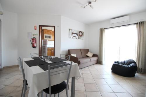 Dinita Apartamento N�4