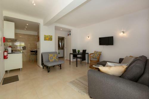 Apartamento Cip T0 Baixa