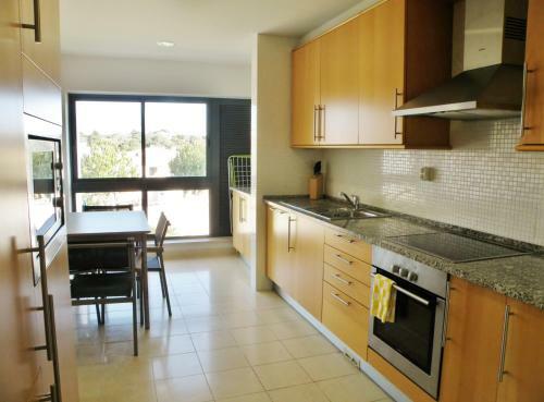 Apartamento T2 Corcovada 1�andar Vista Piscina