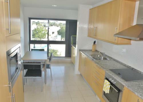 Apartamento T2 Corcovada 1�andar Vista Piscina