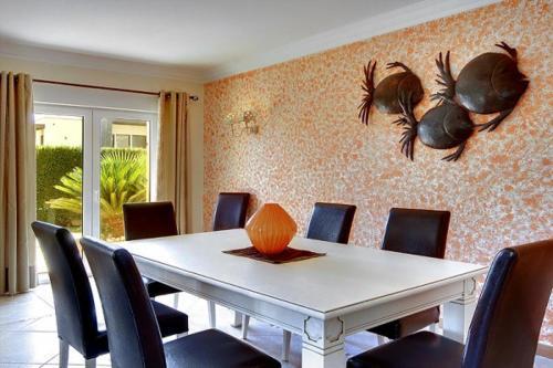 Villa Carisa Suites