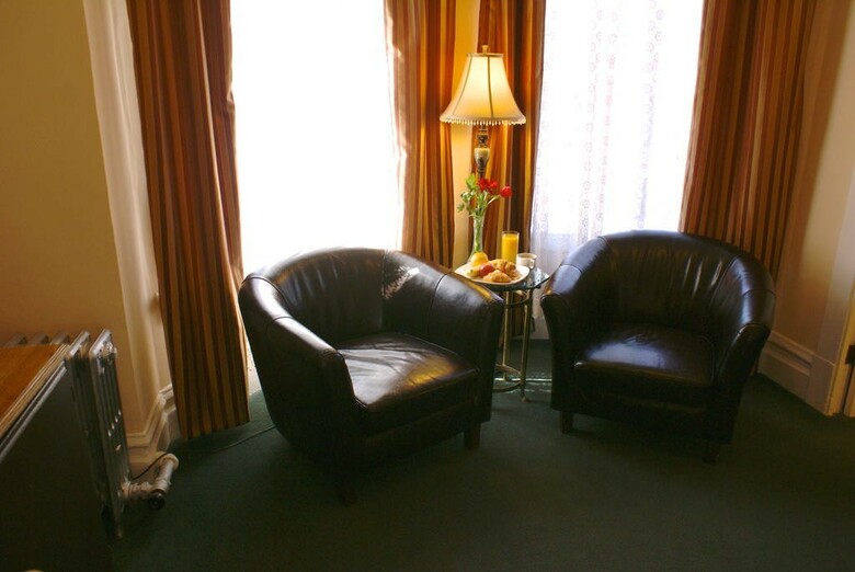Andrews Hotel
