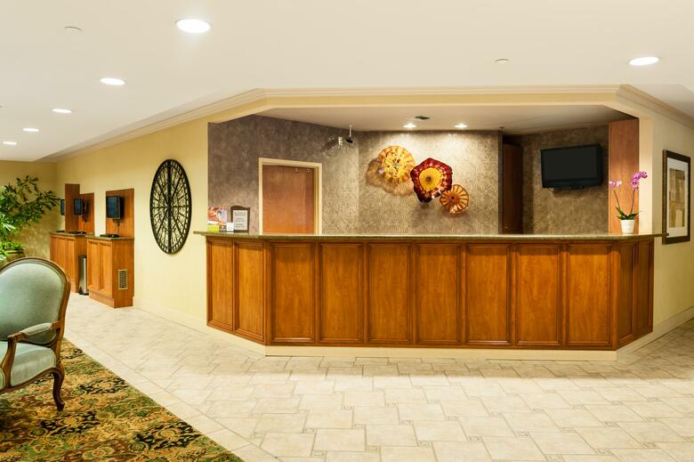 Hotel The Mediterranean Inn