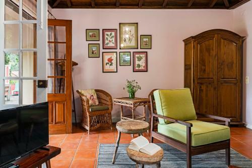 Casas Do Lan�o By Travel To Madeira
