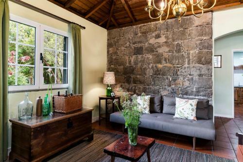 Casas Do Lan�o By Travel To Madeira