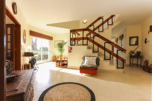 Sintra Villa With Pool By Homing