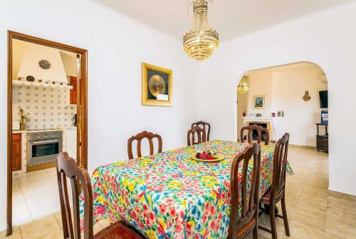 Porches Villa Sleeps 6 Air Con Wifi