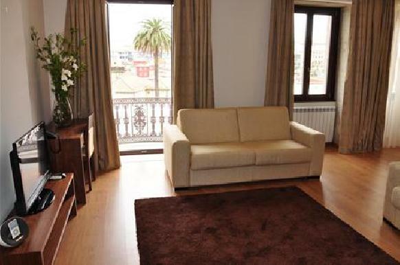 Aparthotel Vitoria Village