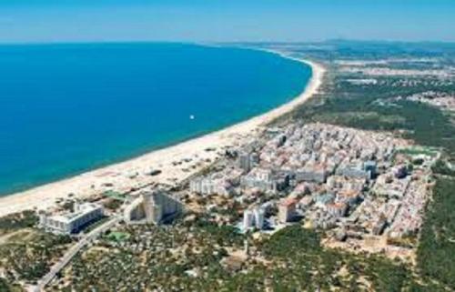 Apartamento Cousy House - 275 Mt From Monte Gordo Beach