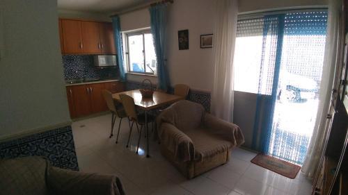 Apartamento Cousy House - 275 Mt From Monte Gordo Beach