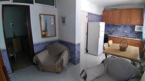 Apartamento Cousy House - 275 Mt From Monte Gordo Beach