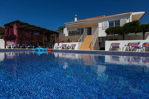 Villa Os Pinheiros