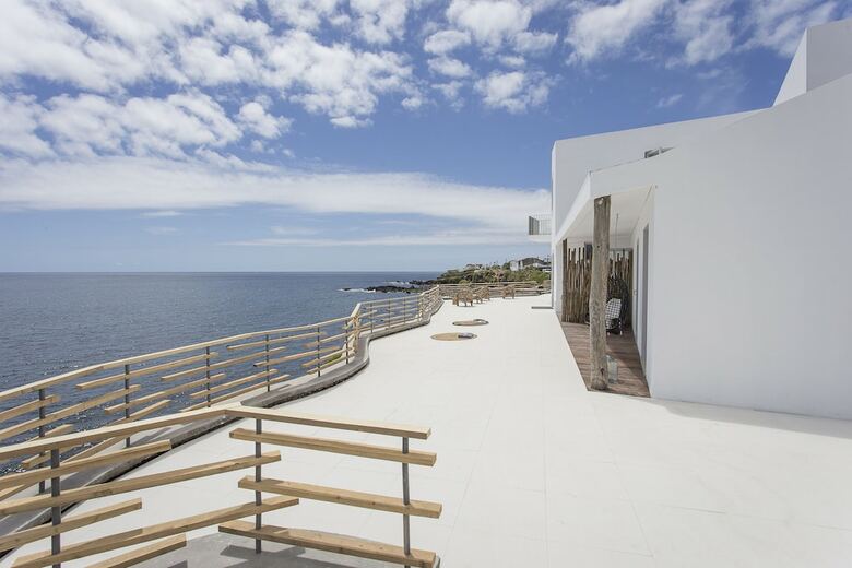 Hotel White Exclusive Suites & Villas