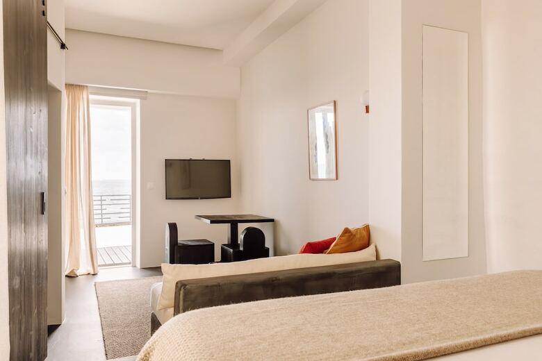 Hotel White Exclusive Suites & Villas