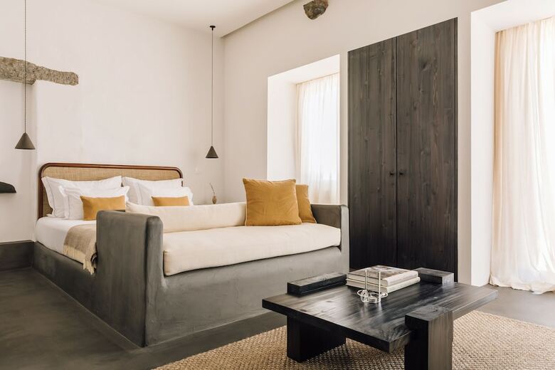 Hotel White Exclusive Suites & Villas