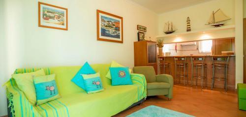A14 - Beach Condo Apartment In Lagos