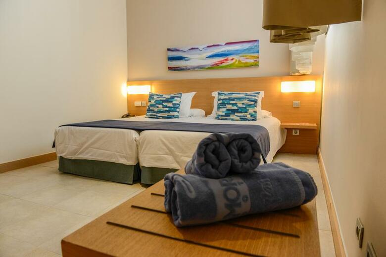 Aparthotel Morasol Suites