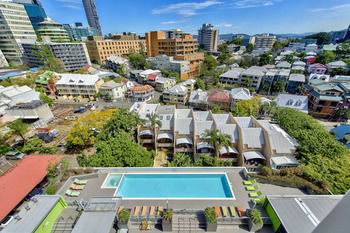 Hotel Quest Spring Hill Serviced Apt
