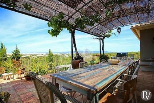 Carvoeiro Villa Sleeps 10 Pool Air Con Wifi